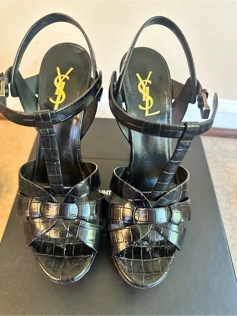 Saint Laurent Black Croc-Embossed Patent Leather Tributes - Picture 3 of 8